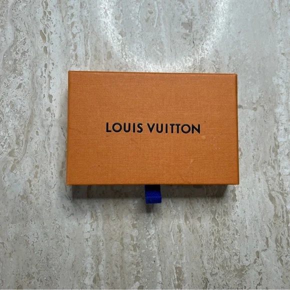 Louis Vuitton Key Pouch - Picture 5 of 5